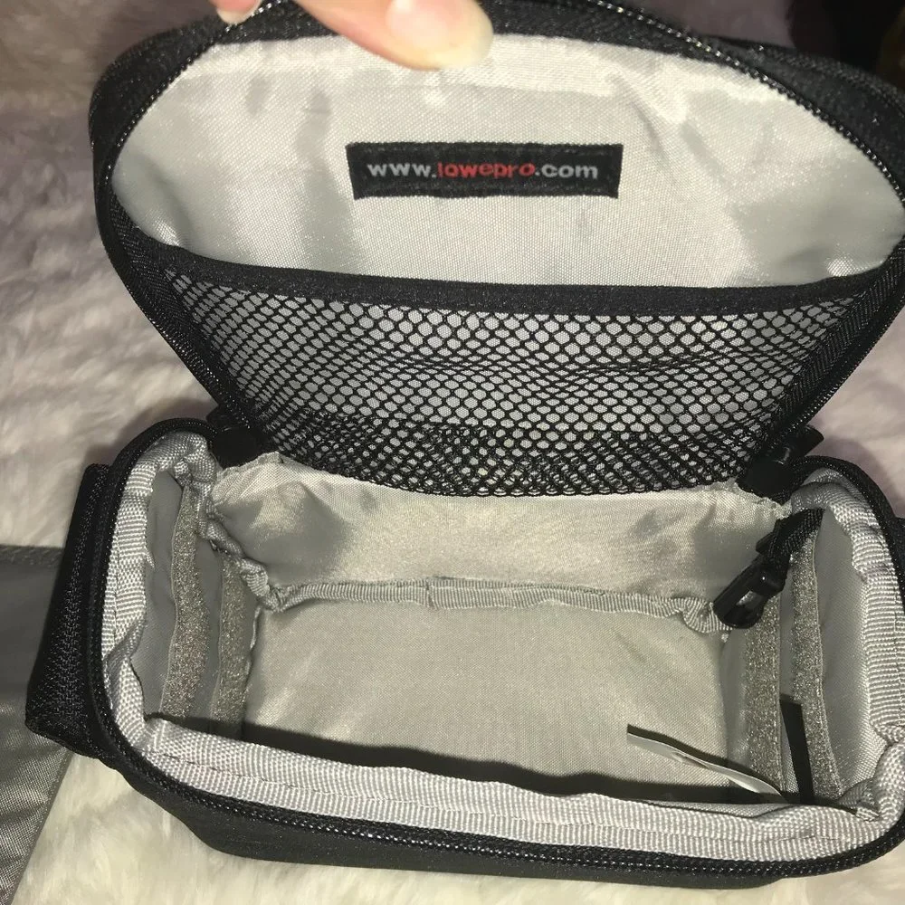 Lowepro padded small camera / portable gps bag